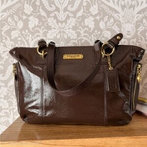 Coach Mahogany Pat Leather Gallery Tote, Gold Hardware, Hangtag, Medallions EUC